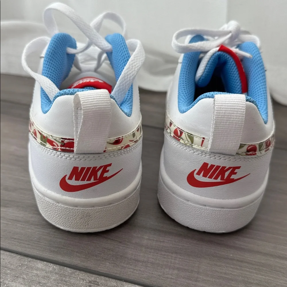 LIMITED EDITION NIKE. White Cherry 🍒🍒🍒
Nike Court Borough Low 2 - Picture 4 of 5